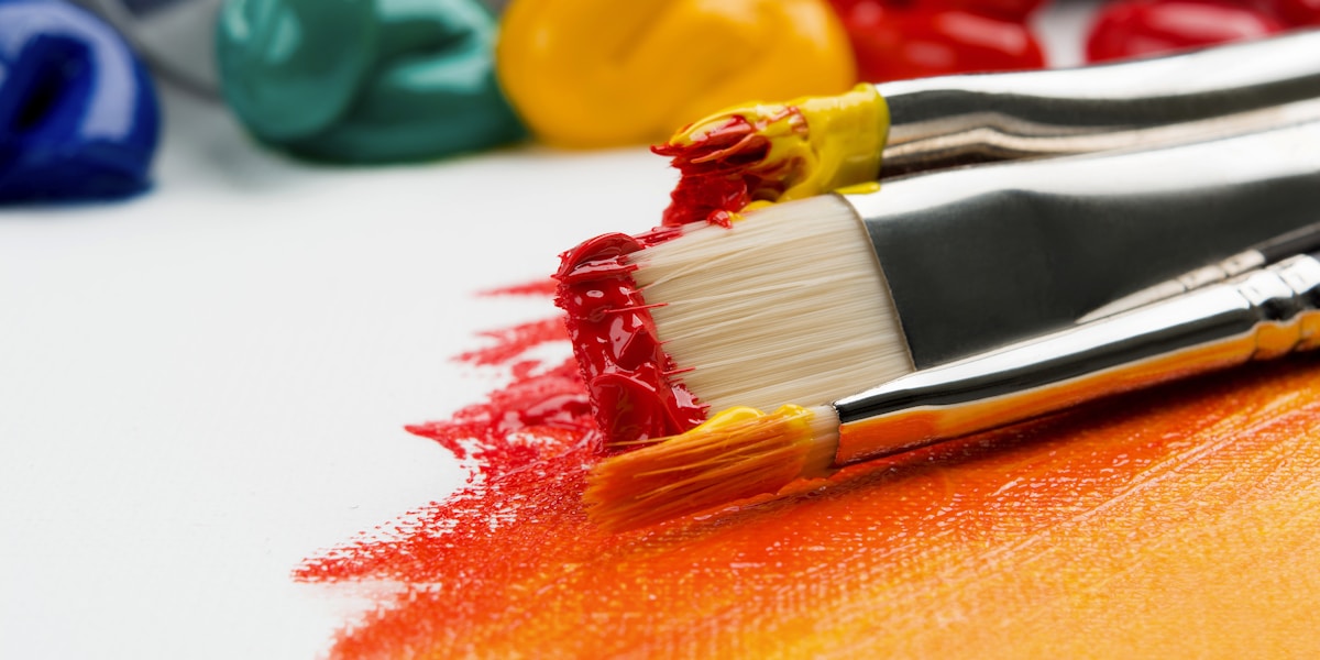 الفن التشكيلي العربي بين الموروث الحضاري والتجريب المعاصر