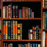 المكتبات العربية التاريخية: كنوز معرفية تنتظر إعادة الاكتشاف